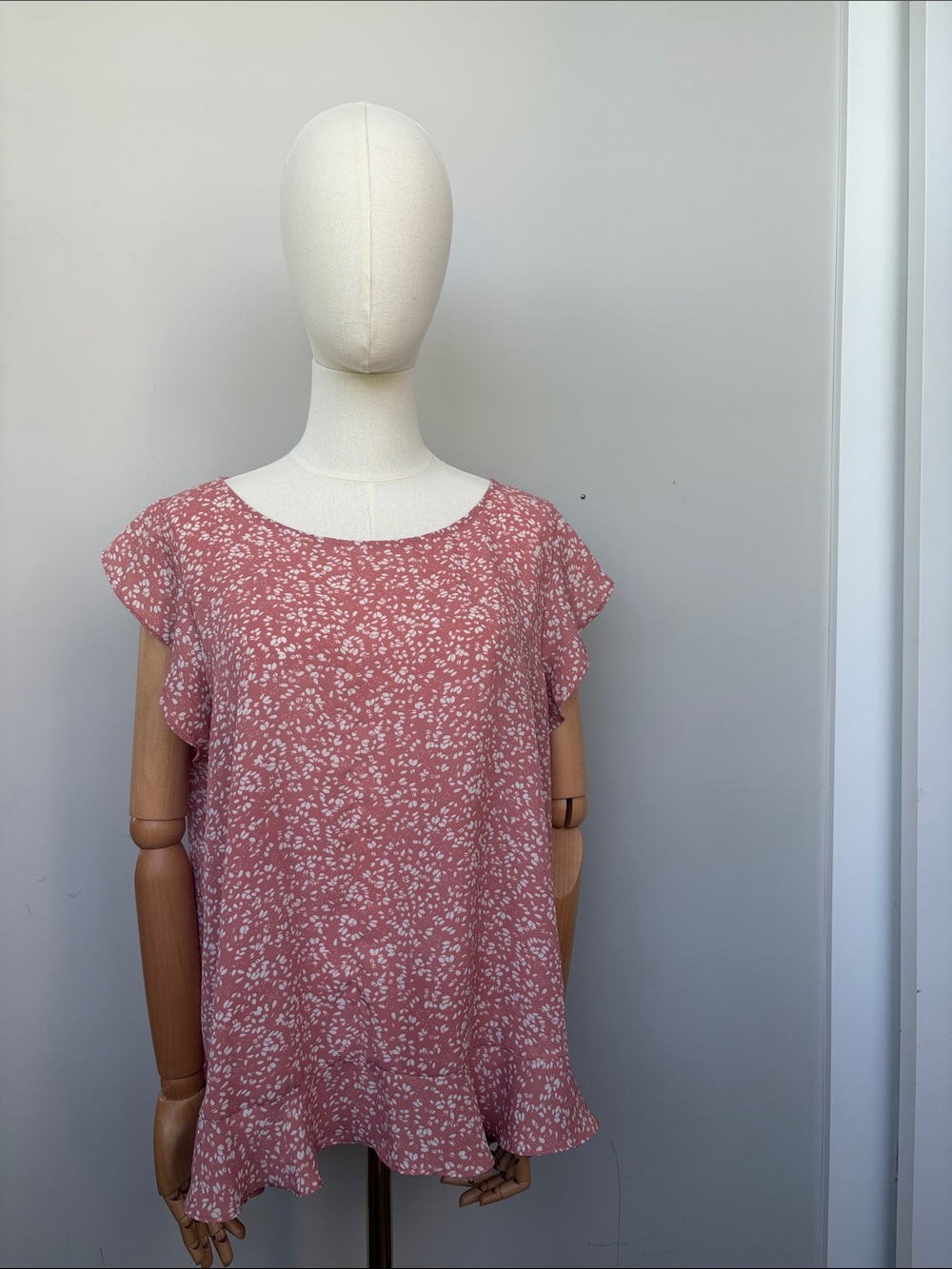 LOFT Mauve Pink Floral Flutter Sleeve Blouse
